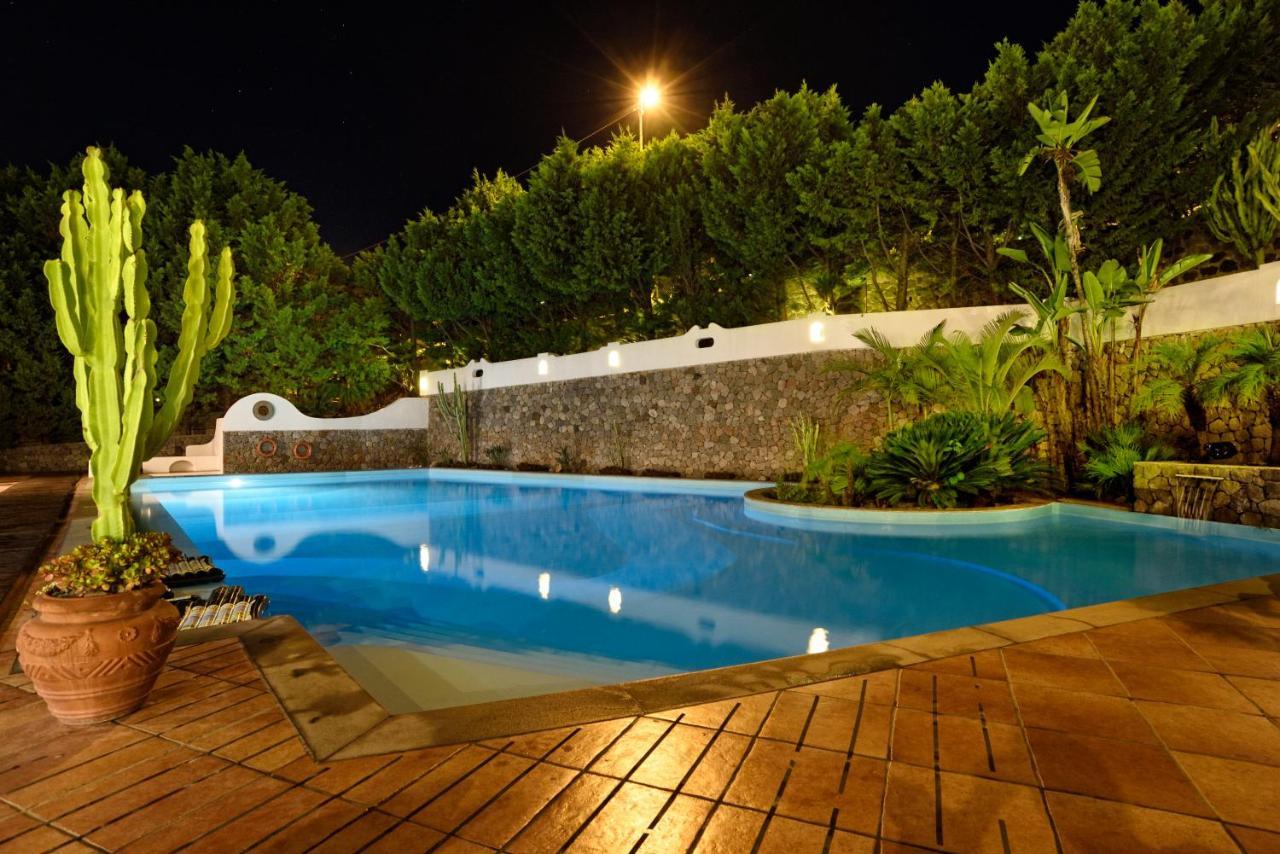Pietra Pomice Hotel ليباري المظهر الخارجي الصورة