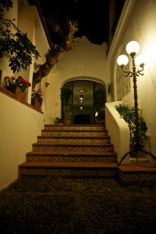 Pietra Pomice Hotel ليباري المظهر الخارجي الصورة