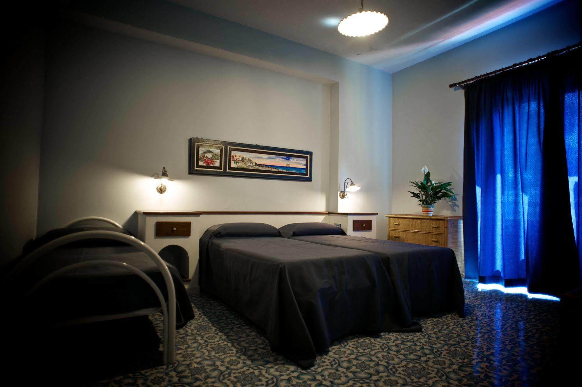 Pietra Pomice Hotel ليباري المظهر الخارجي الصورة